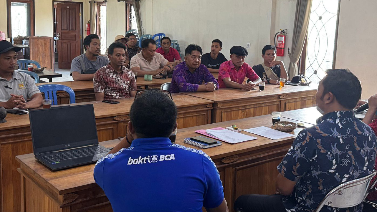 RAPAT PENINGKATAN KAPASITAS PERANGKAT  DESA DAN BPD DALAM MENJALANKAN TUPOKSI MASING MASING